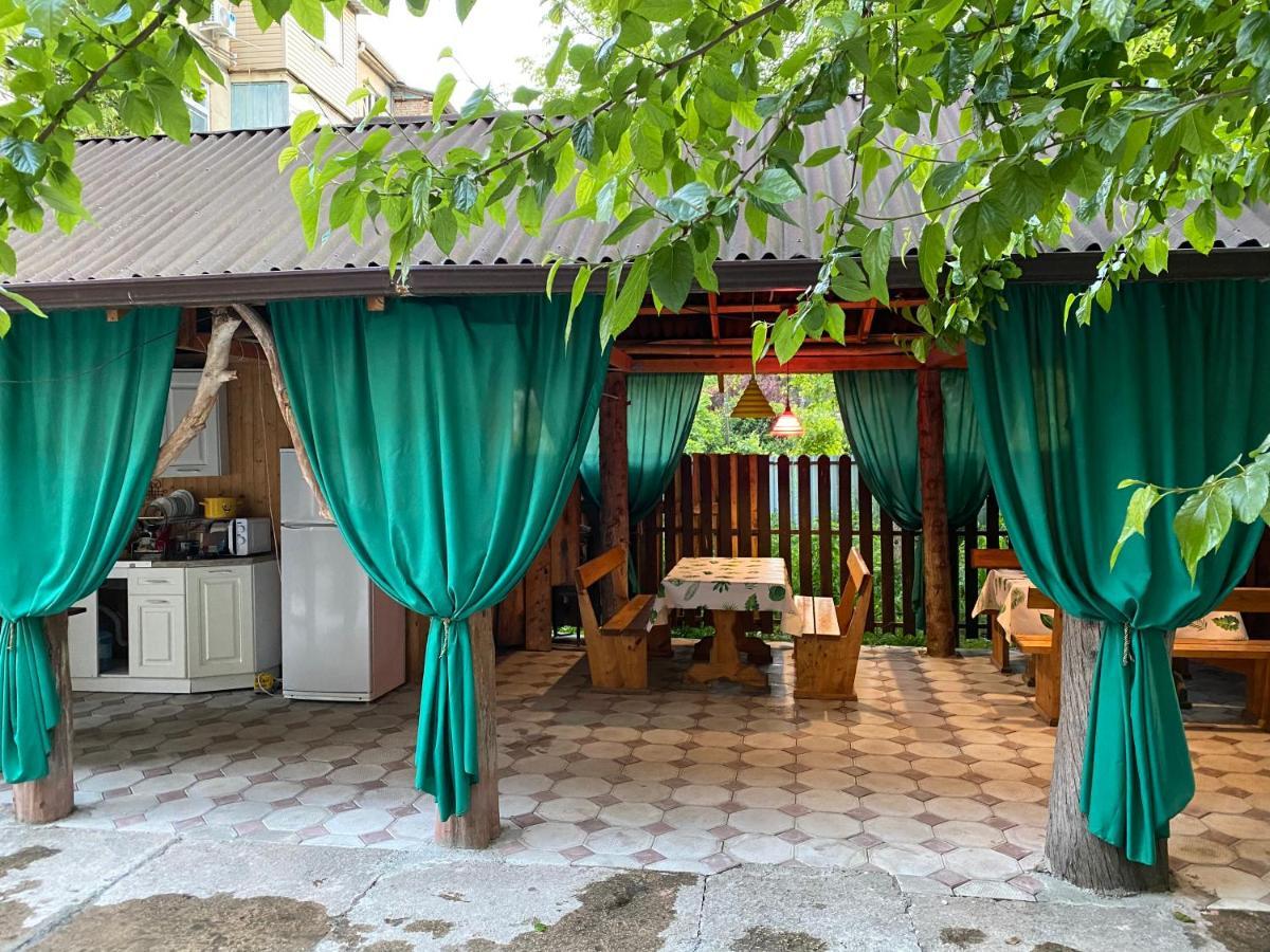 Sun Hotel Guest House Pizunda Exterior foto